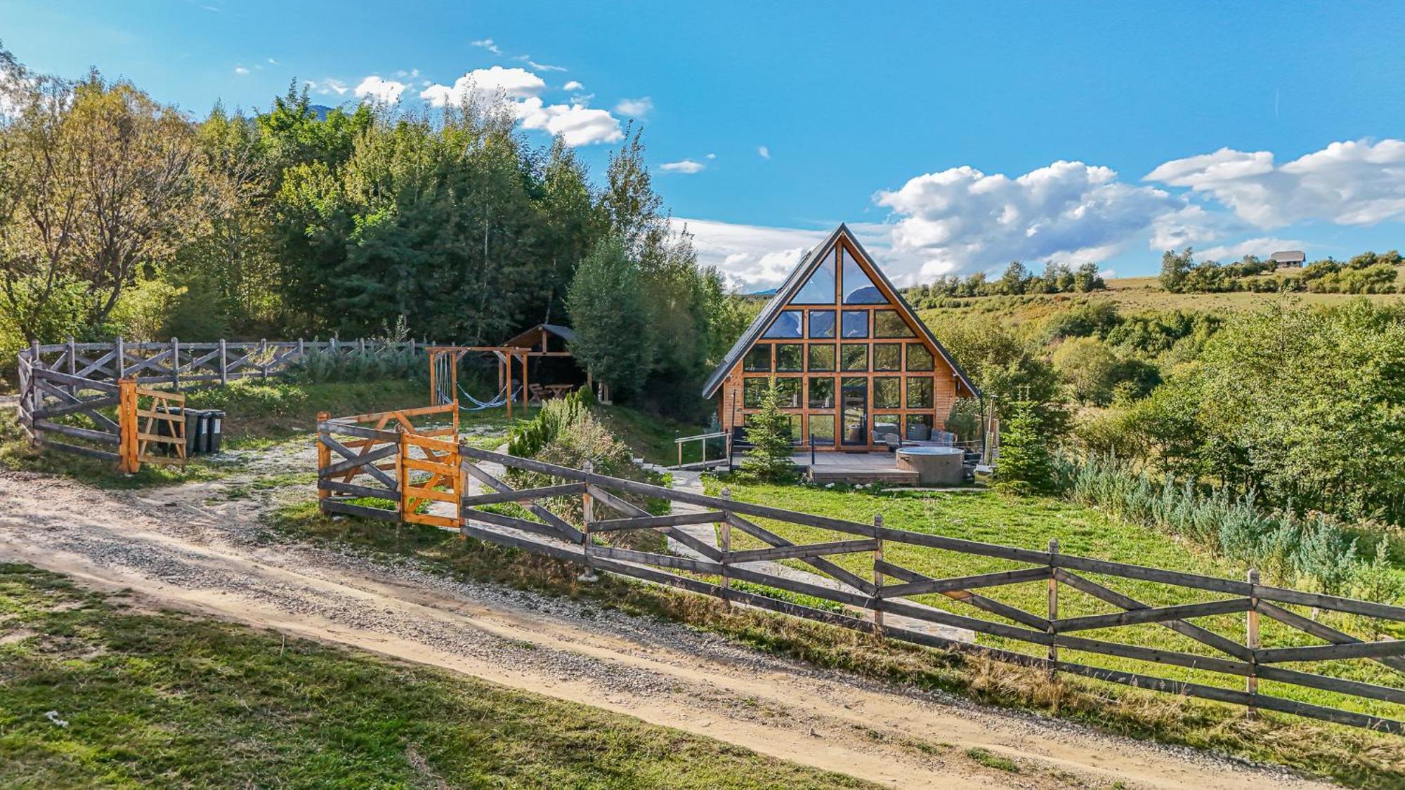 Cabana Timbernest Бран Екстер'єр фото